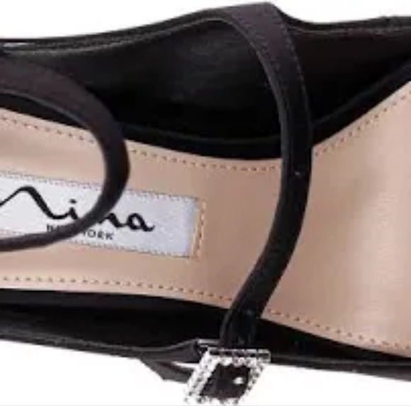 Deja Strappy Pump - Picture 4 of 5